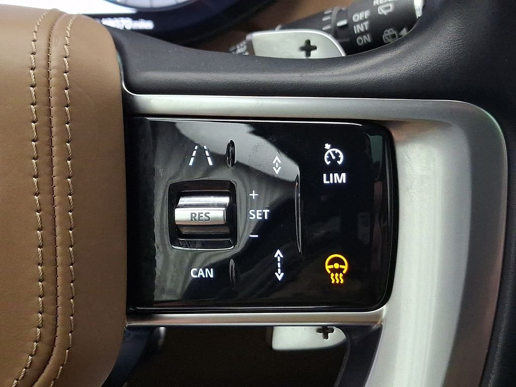 Certified Used 2023 Constellation Blue SV Bespoke Ult Met Gloss Land Rover SE image 24