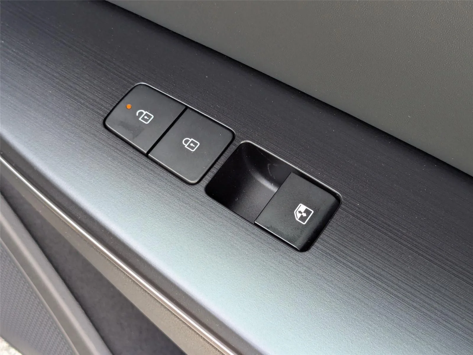 2025 Kia EV6 Wind - Photo 35