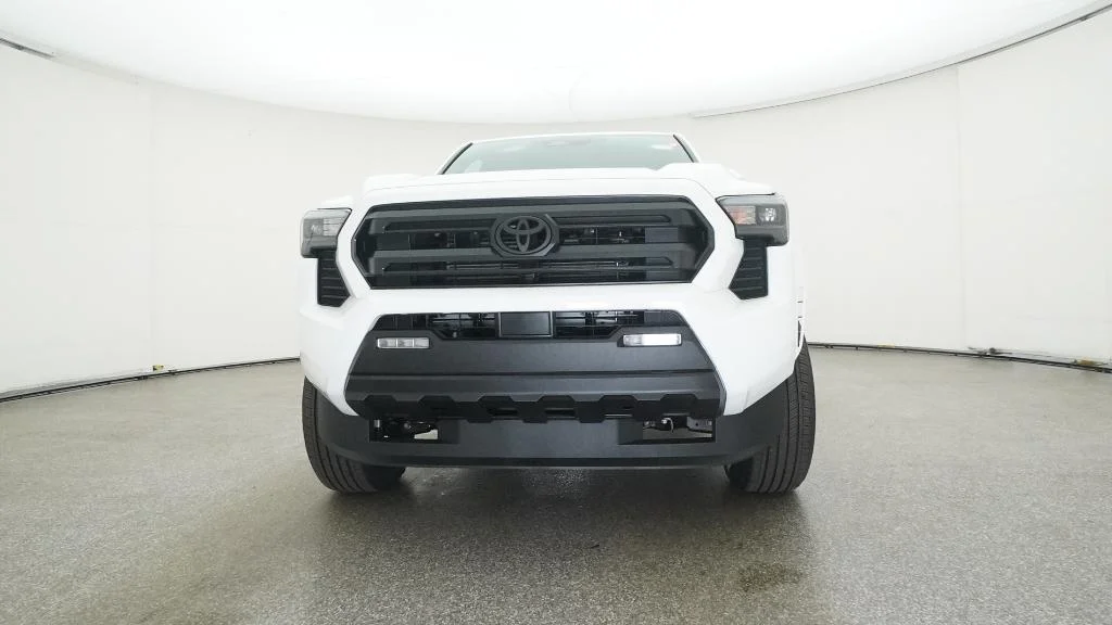 2025 Toyota Tacoma SR5 - Photo 24