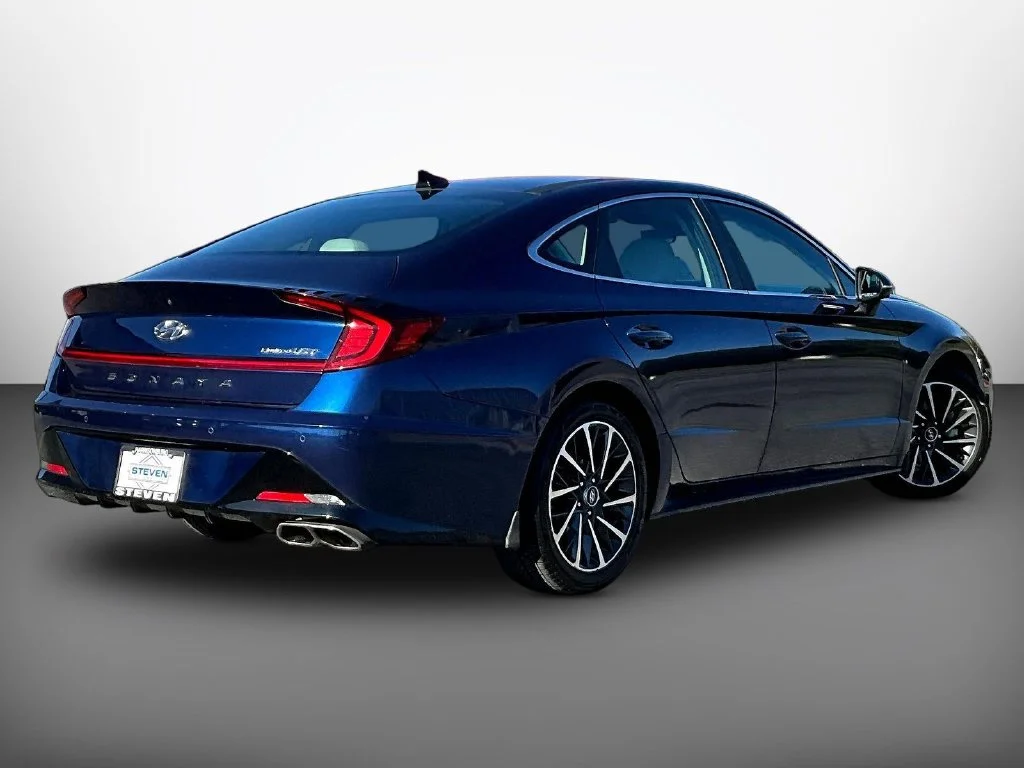Used 2022 Blue Hyundai Limited image 6