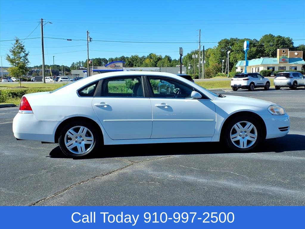 Used 2012 SUMMIT WHITE Chevrolet LT Fleet image 7