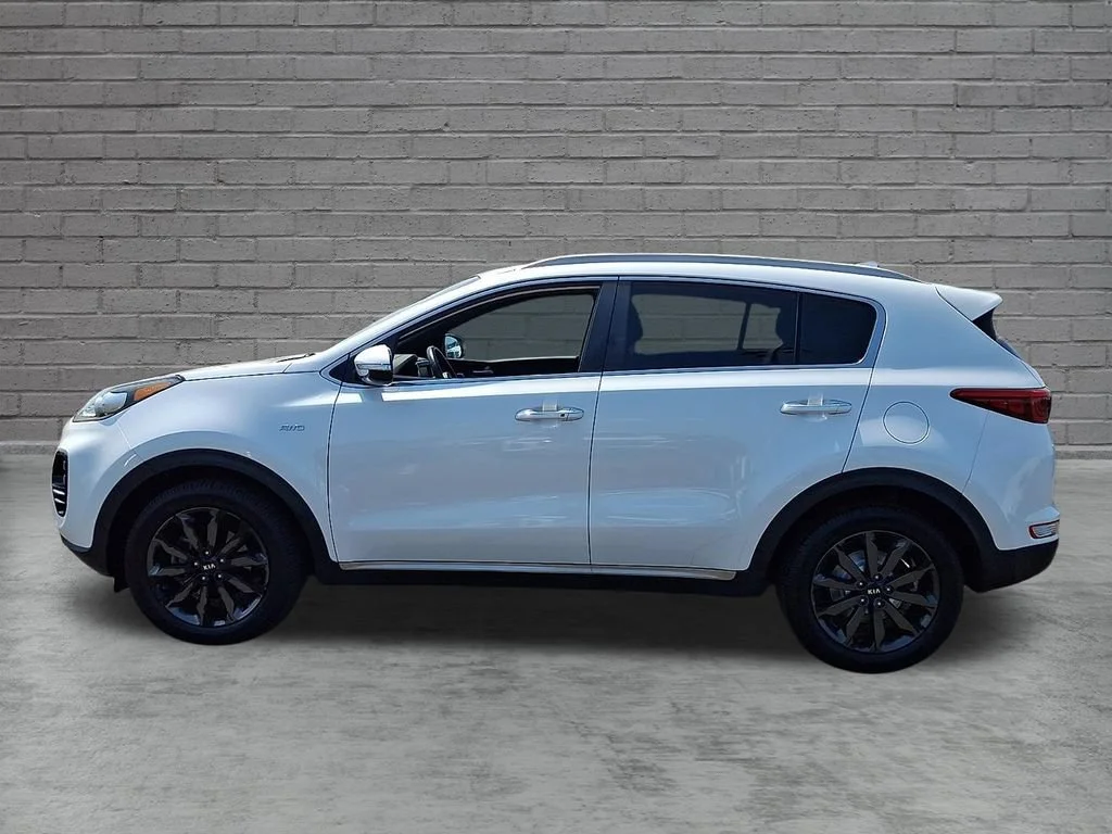 Used 2019 White Kia EX image 7