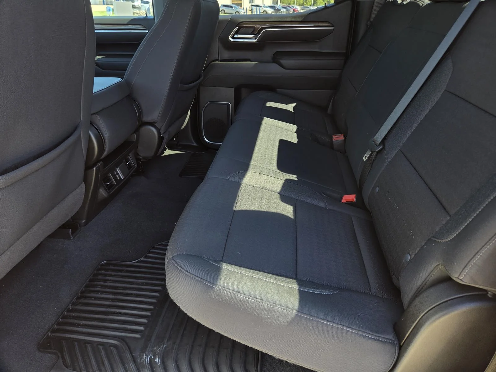 Used 2024 Summit White Chevrolet LT image 32