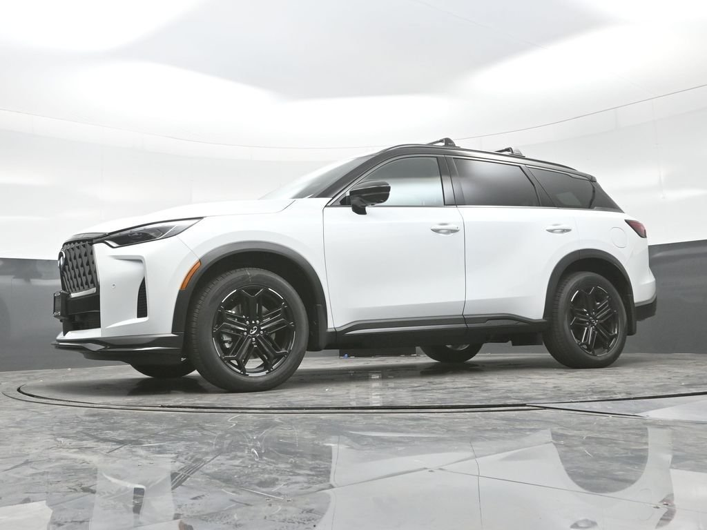 New 2027 2T RAD WHT INFINITI Sport AWD image 32