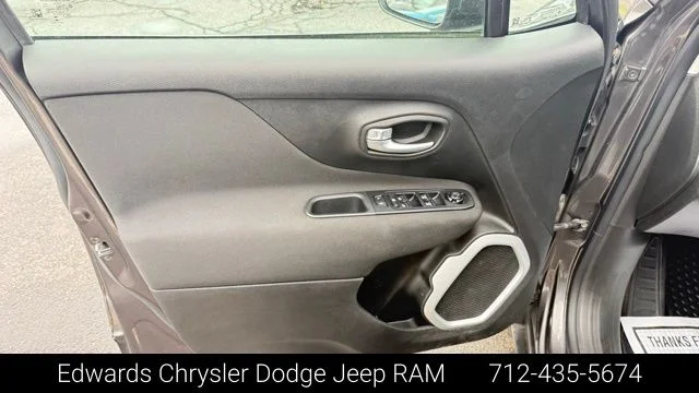Used 2020 Gray Jeep Latitude image 14