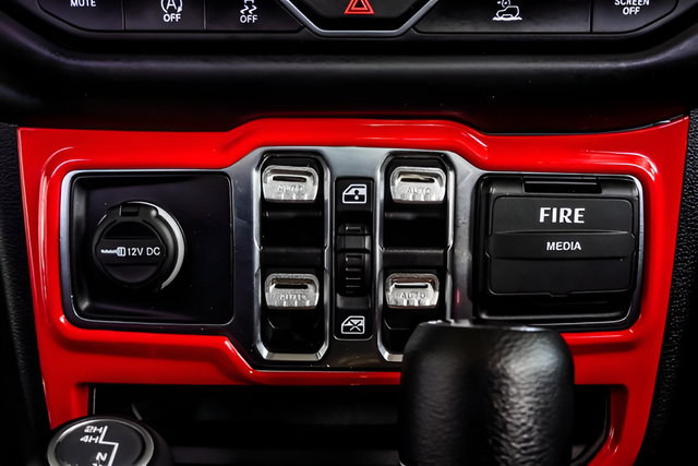 Used 2022 Black Jeep Overland image 18