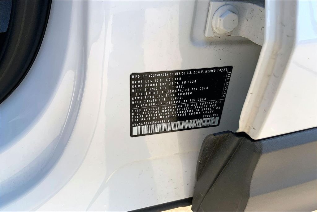 Used 2023 Pure White Volkswagen 1.5T SE image 34