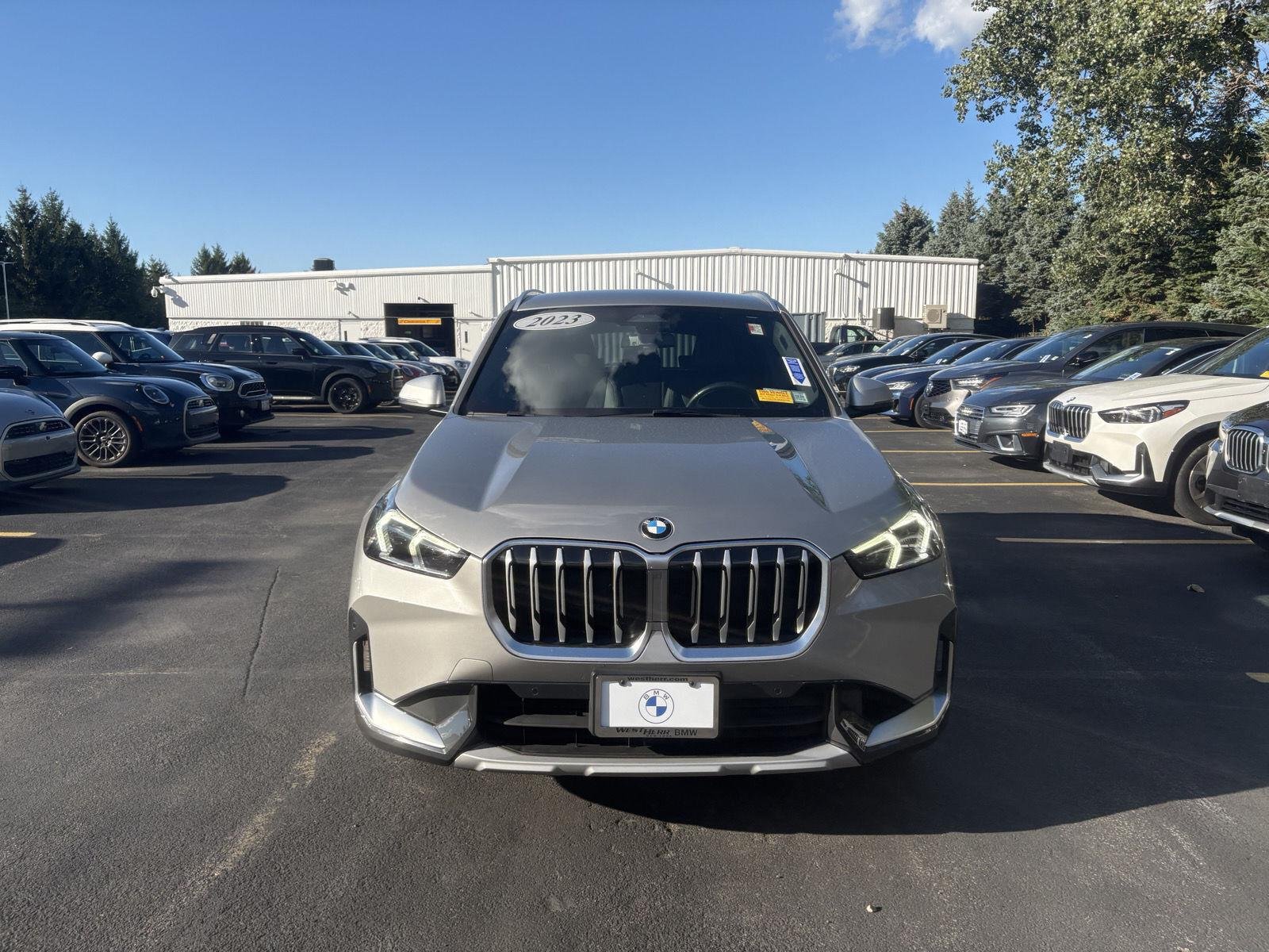 Used 2023 Space Silver Metallic BMW xDrive28i image 2