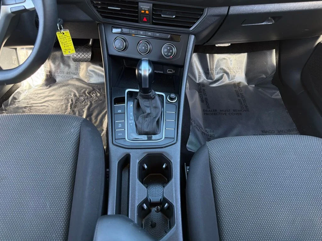 Used 2019 White Volkswagen 1.4T S image 18