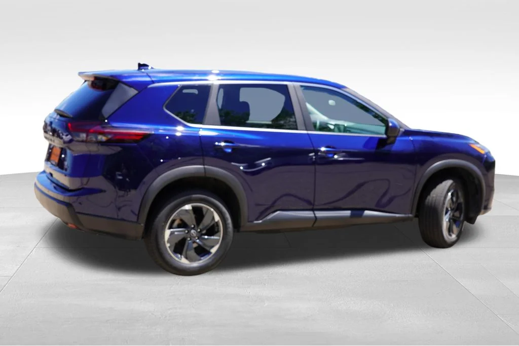 Certified Used 2025 Deep Ocean Blue Pearl Nissan SV image 4