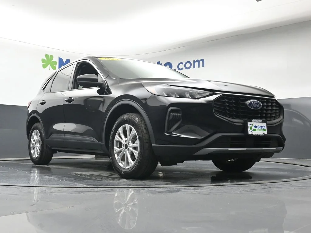 Used 2023 Black Ford Active image 26