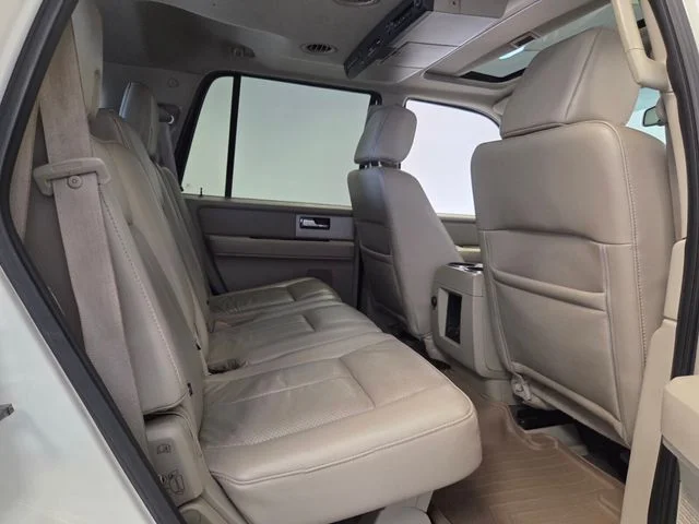Used 2008  Ford Limited image 15