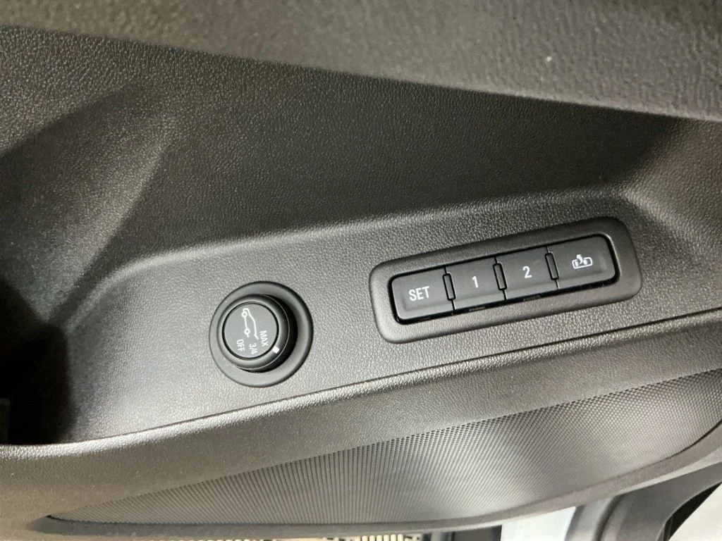 Certified Used 2019 White Chevrolet Premier image 19