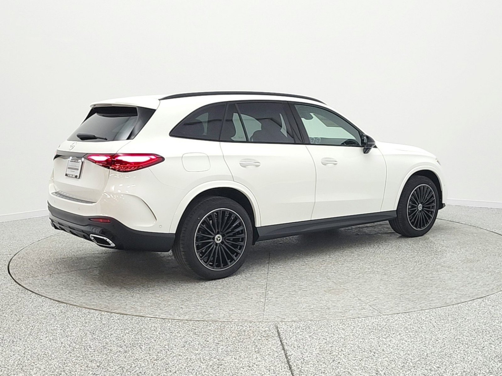 New 2026 Polar White Mercedes-Benz GLC 300 SUV image 28