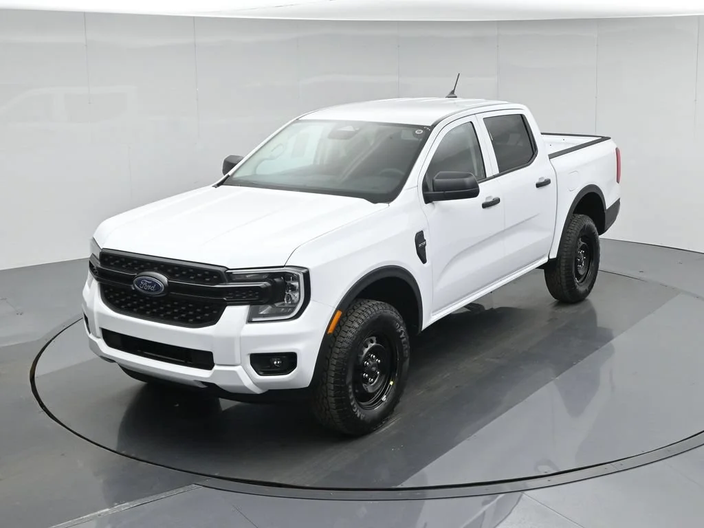 New 2026 Oxford White Ford XL image 39