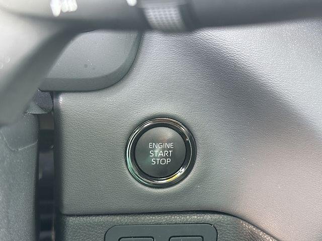 Certified Used 2025 MAGNETIC GRAY MET. Toyota  image 32