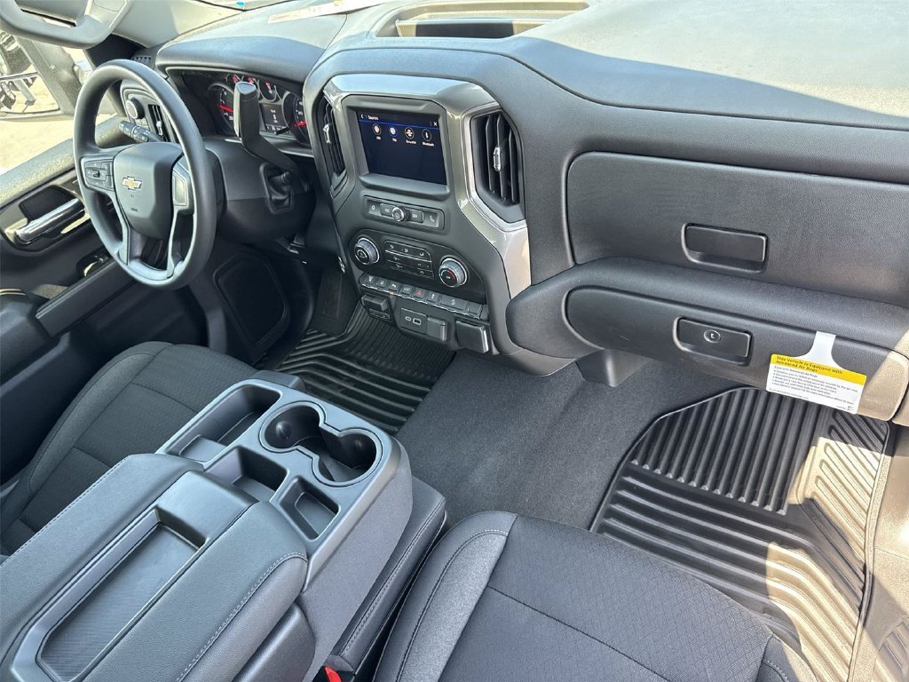 2026 Chevrolet Silverado 2500 HD Custom - Photo 33