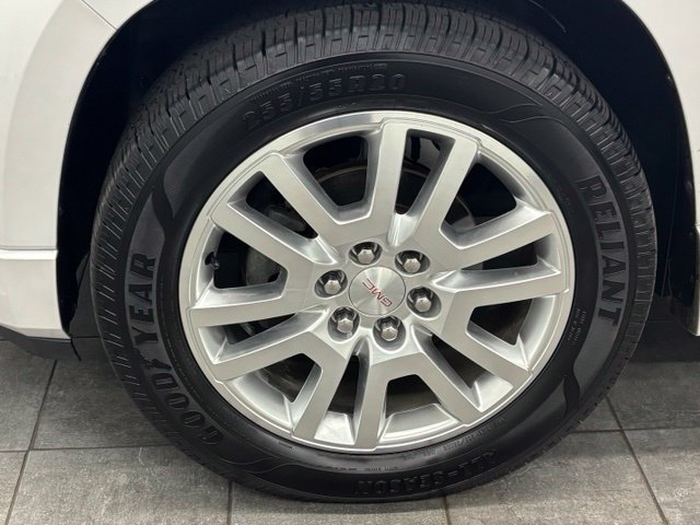 Used 2016 WHITE FROST TRICOAT GMC Denali image 6