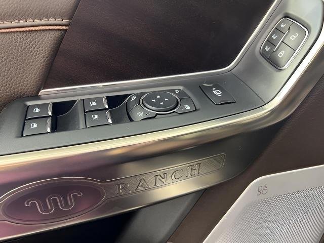 New 2025 Star White Metallic Tri-Coat Ford King Ranch® image 12