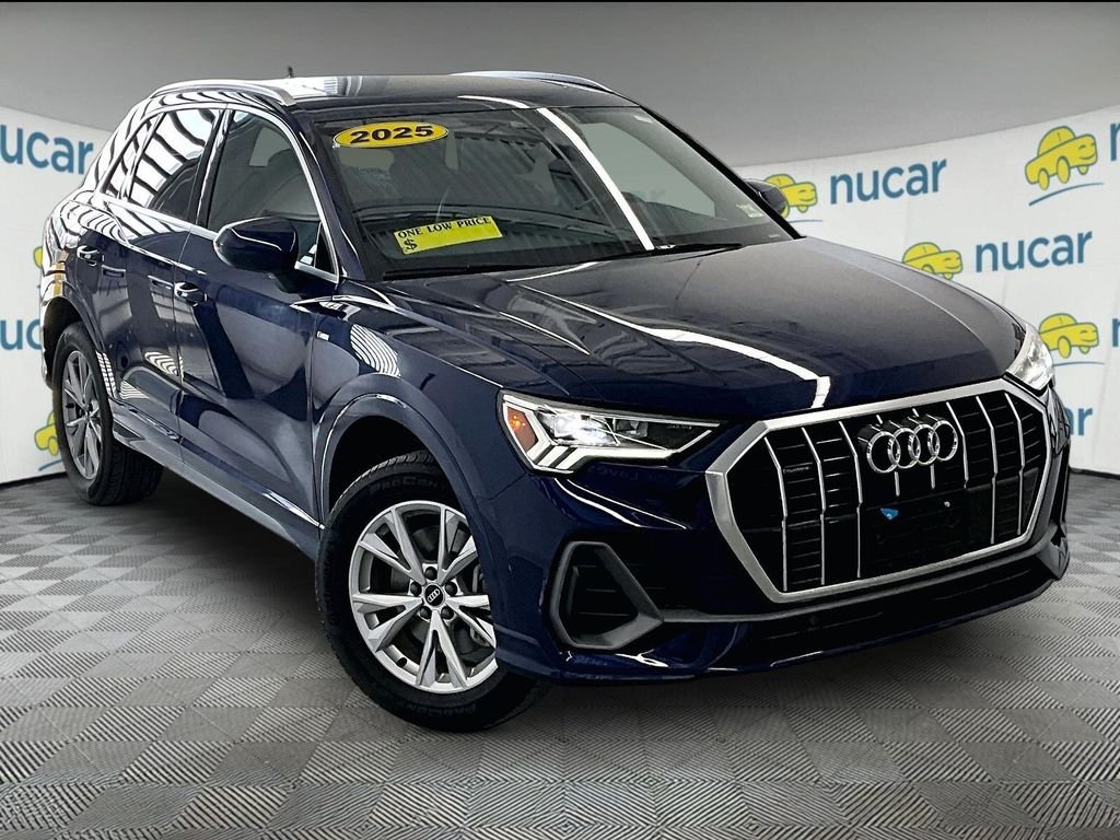 2025 Audi Q3 45 TFSI S Line Premium quattro's photo
