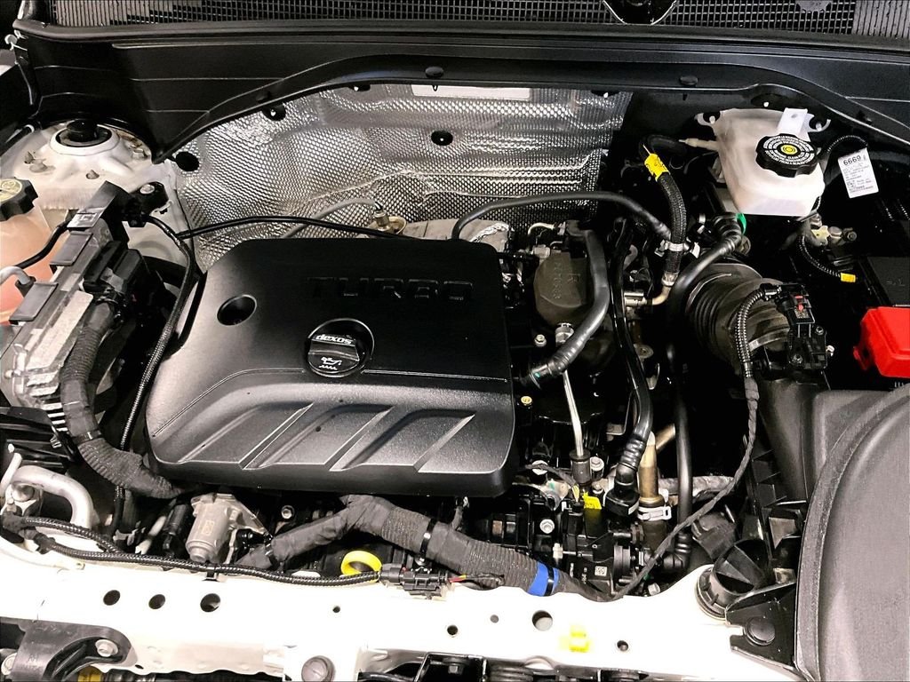 Used 2023 White Chevrolet ACTIV image 29