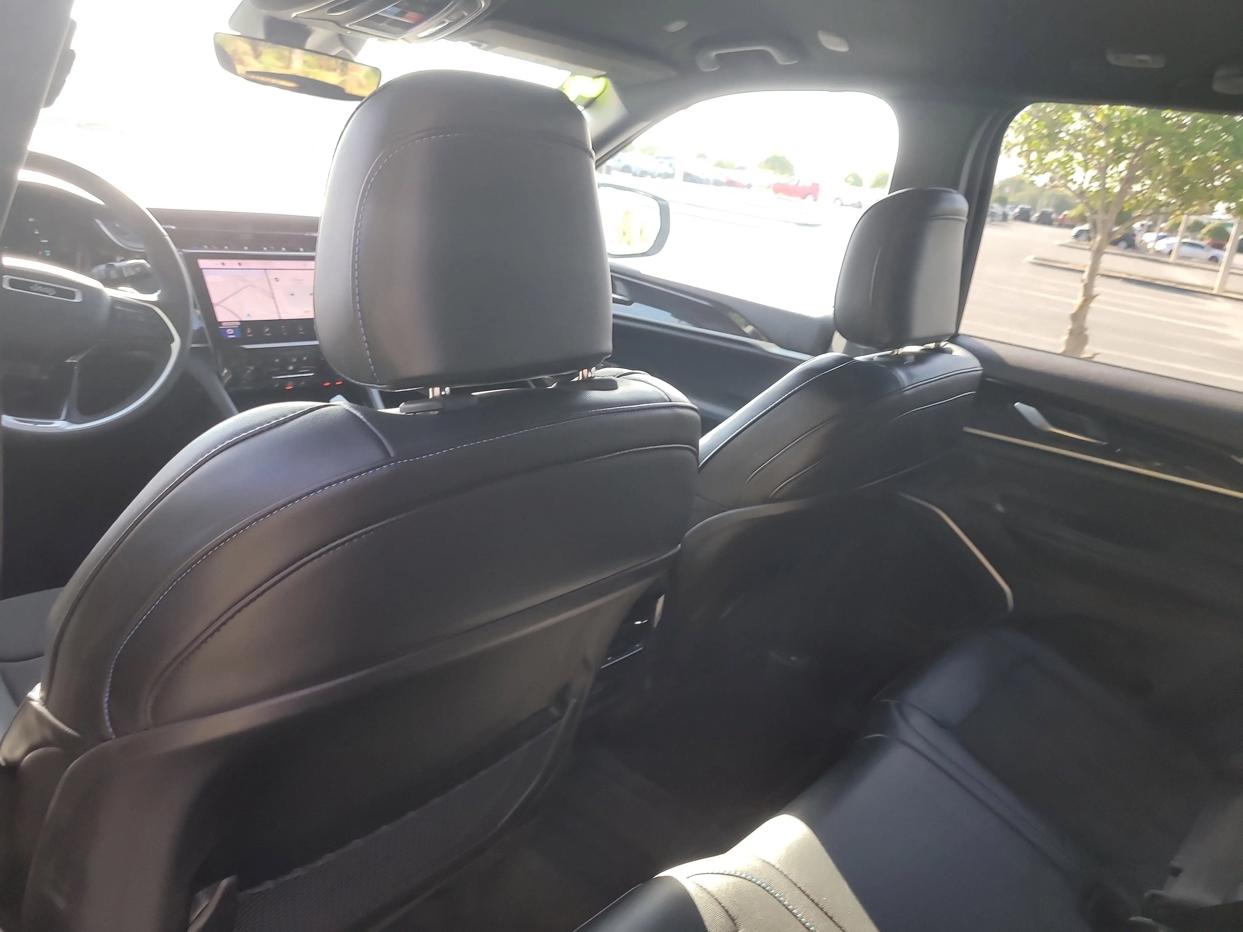 Used 2024 Bright White Clearcoat Jeep Trailhawk image 13