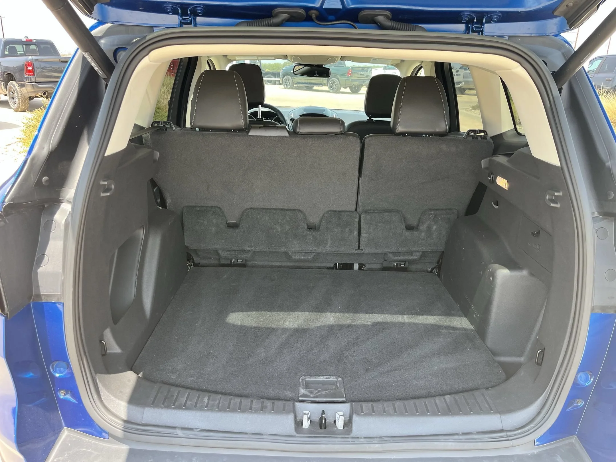 Used 2019 Blue Ford SEL image 23