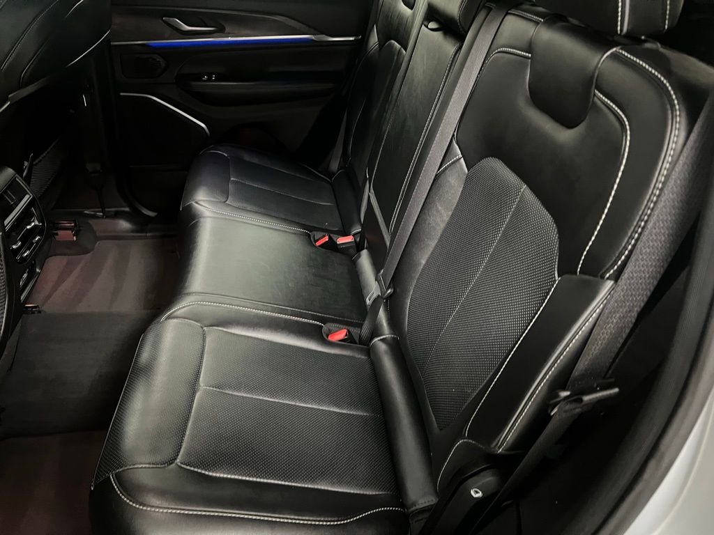 2023 Jeep Grand Cherokee Overland - Photo 55