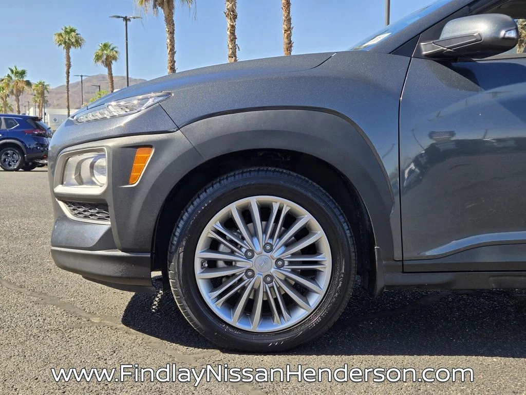 Used 2021 Gray Hyundai SEL image 9