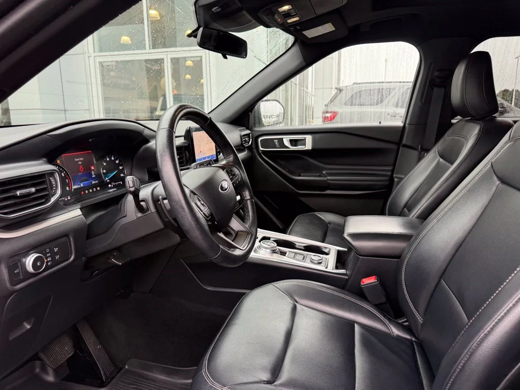 Used 2020 Gray Ford XLT image 4