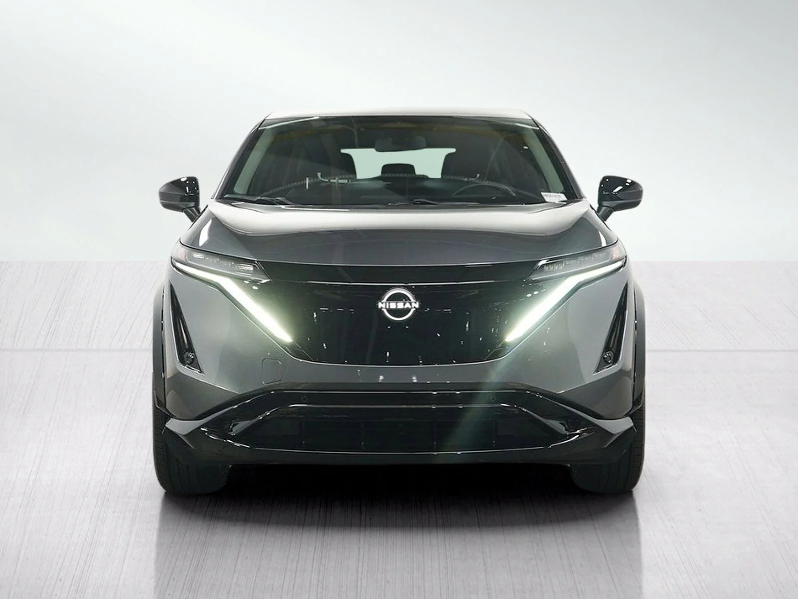Used 2025 Gun Metallic Nissan ENGAGE image 8