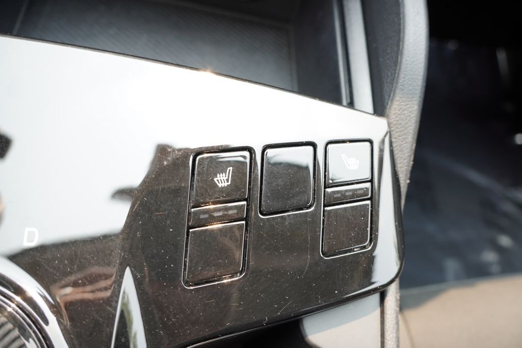 Used 2023 Fusion Black Kia LX image 26