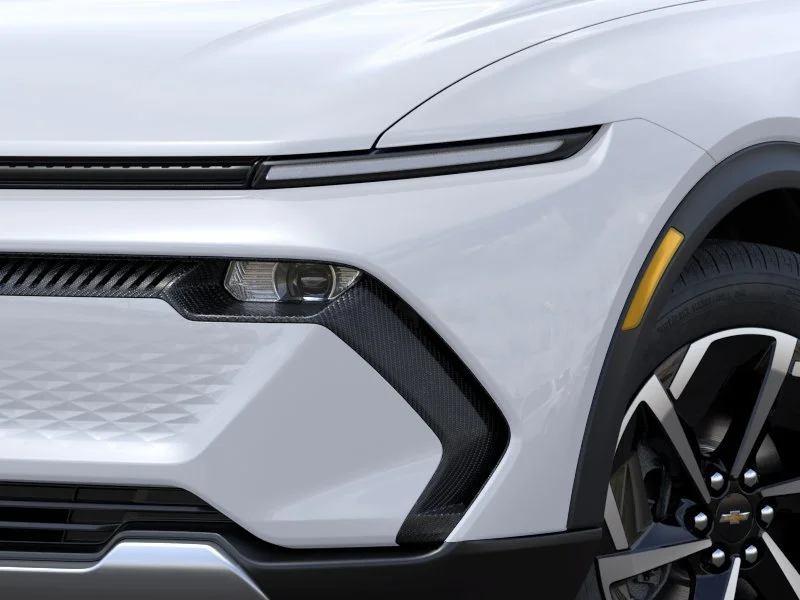 New 2026 Summit White Chevrolet LT image 10