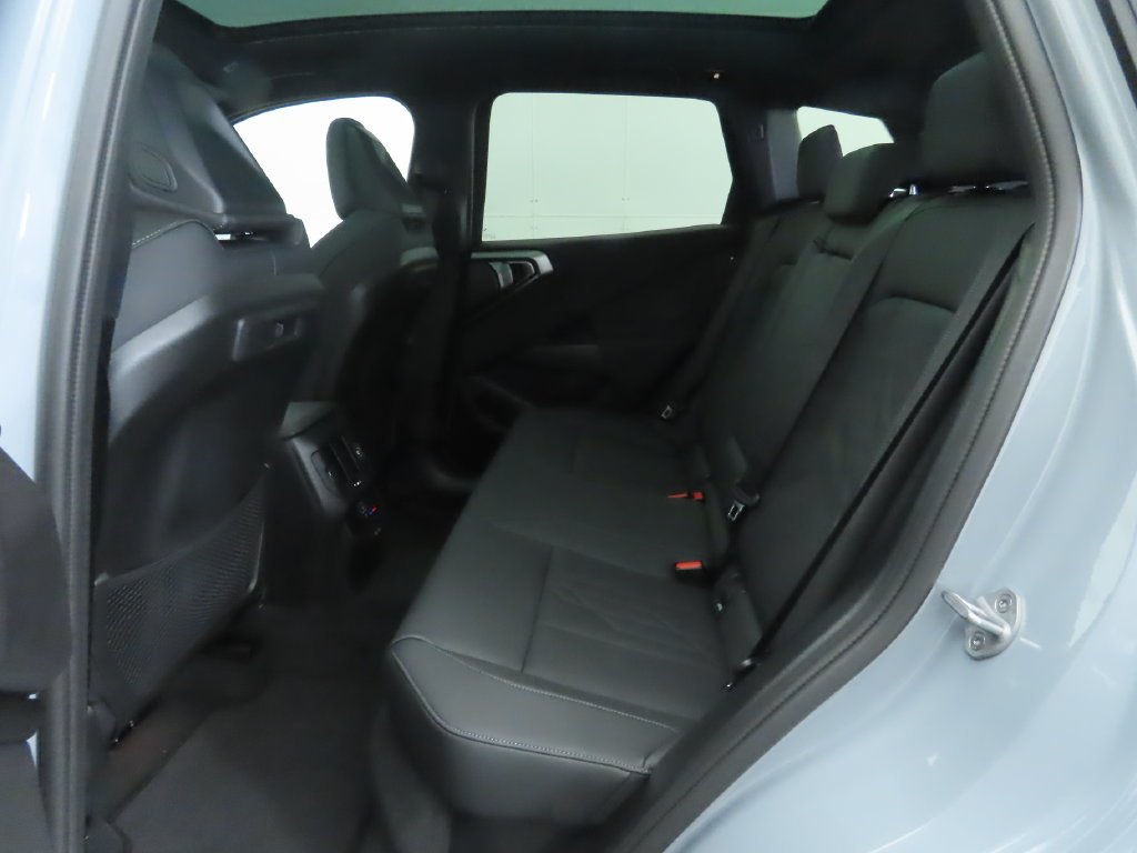 Used 2026 Gray Metallic BMW 30 xDrive image 22