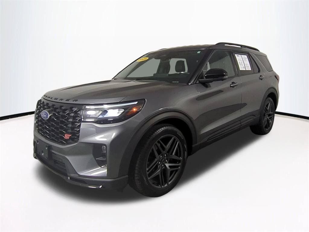 2025 Ford Explorer ST - Photo 9