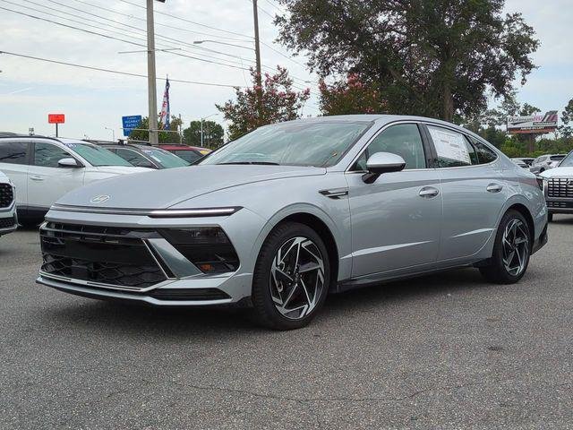 New 2026 Silver Hyundai SEL Sport image 2