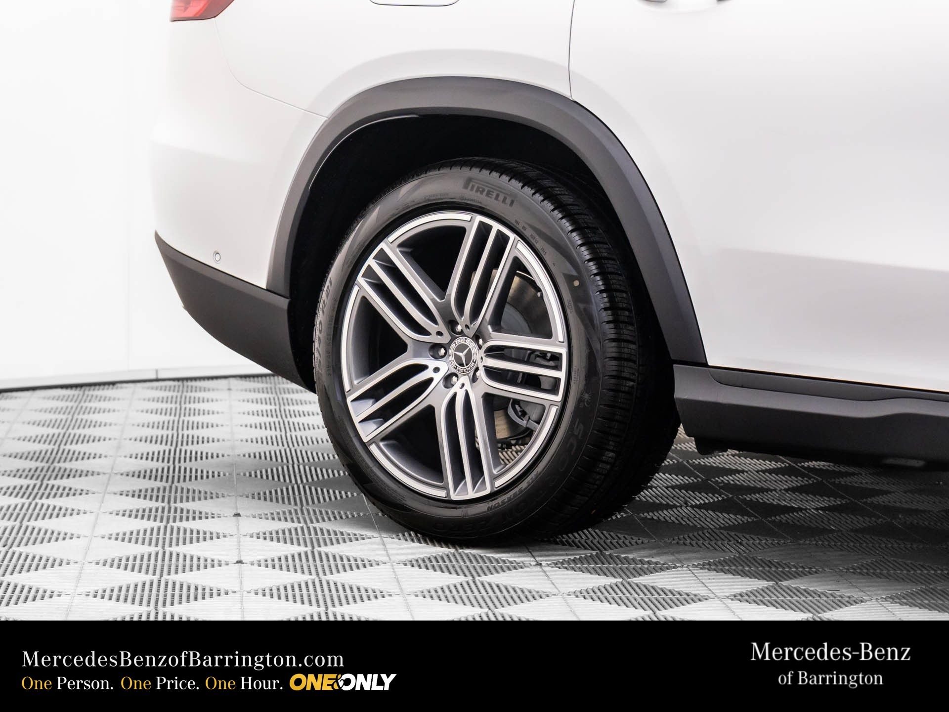 New 2026 Polar White Mercedes-Benz GLS 450 image 40