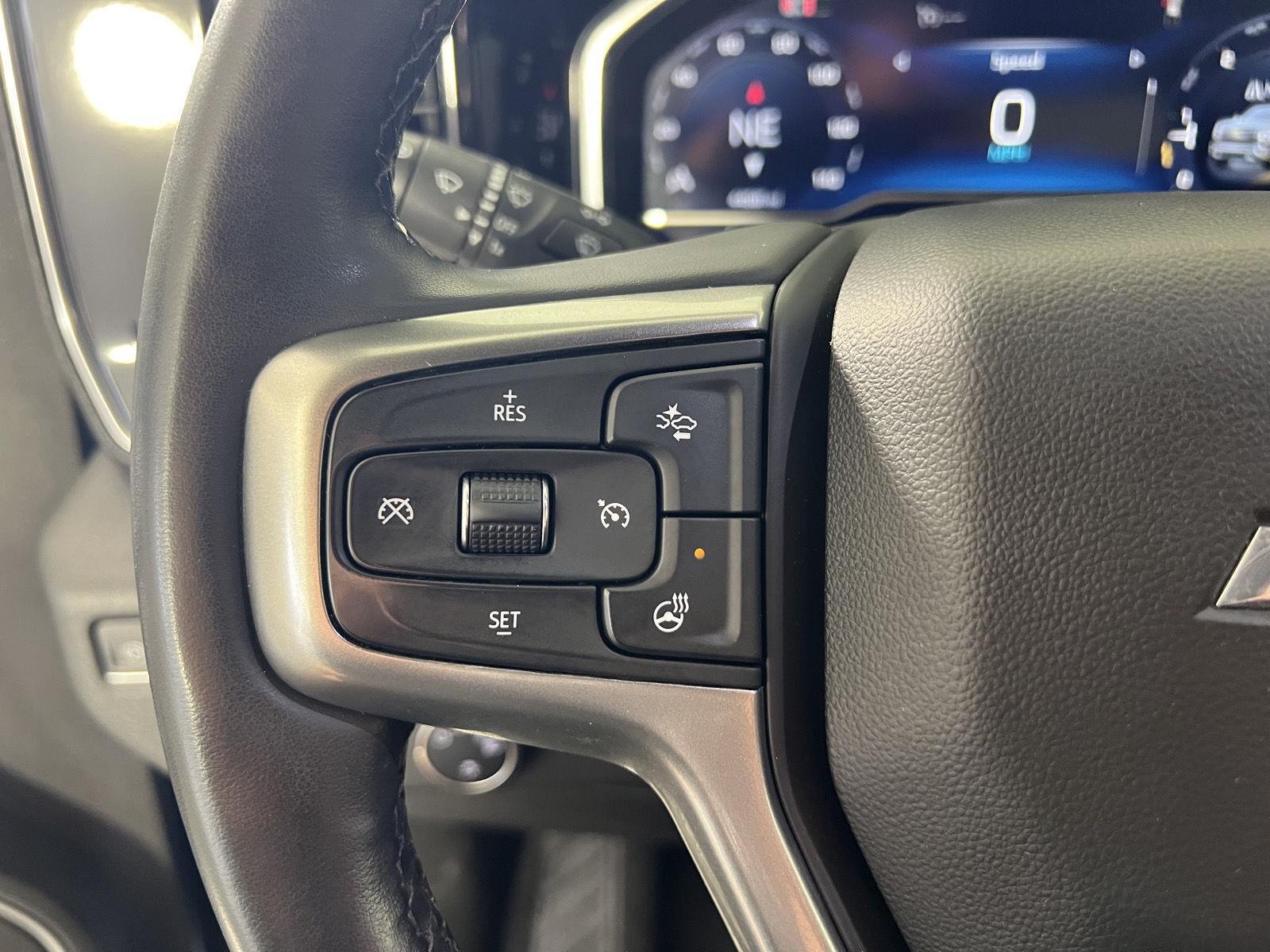 Used 2024 Lakeshore Blue Metallic Chevrolet LT image 10