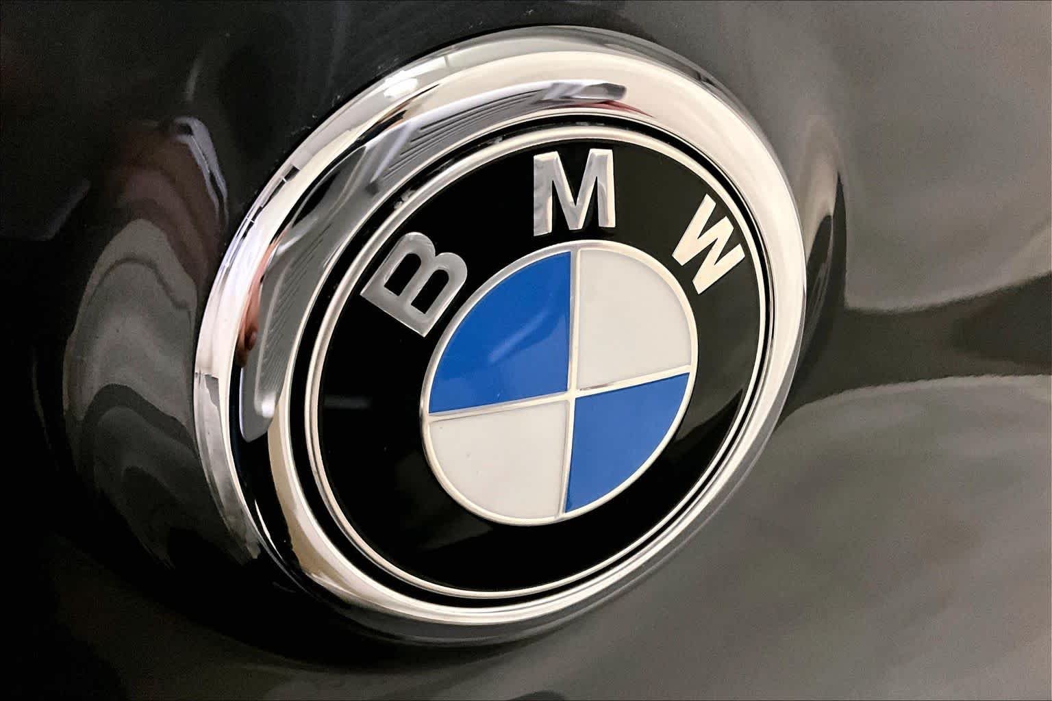 Used 2020 Mineral Gray Metallic BMW xDrive28i image 32