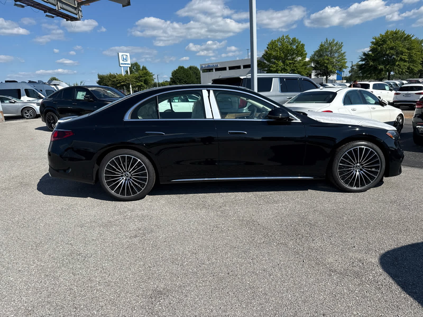 New 2027 Black Mercedes-Benz E 350 image 5