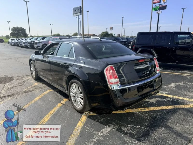 Used 2014 Gloss Black Chrysler Base image 3