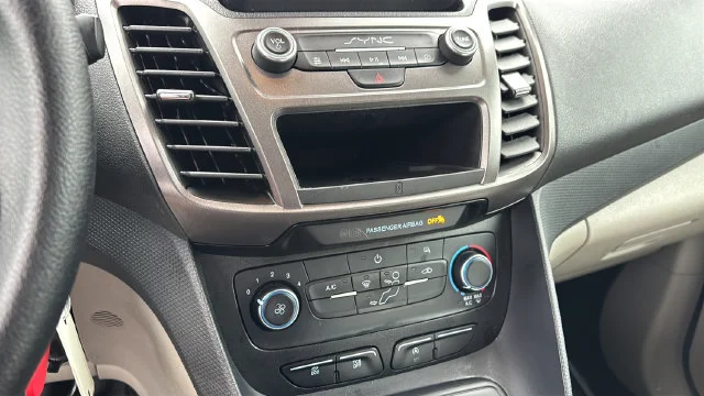 Used 2023 Frozen White Ford XLT image 29