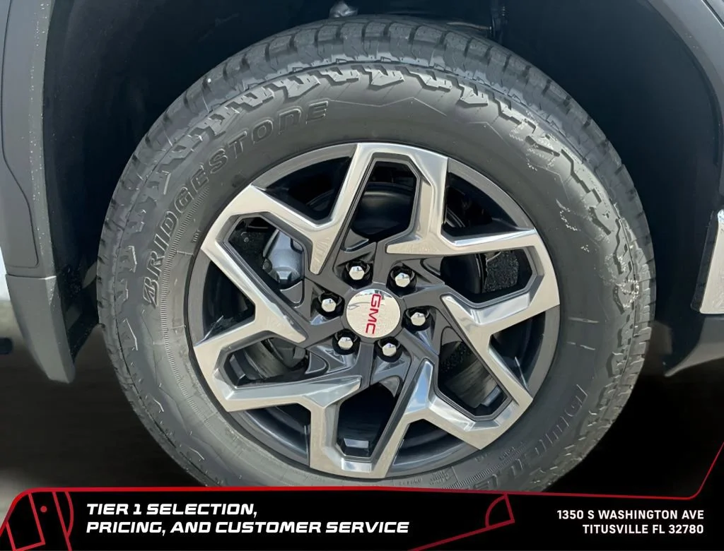 New 2026 Glacier White Tricoat GMC SLT image 17