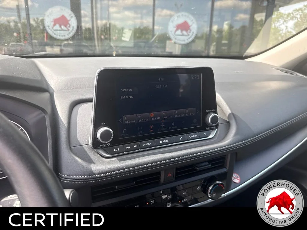 Used 2024 Black Nissan S image 6