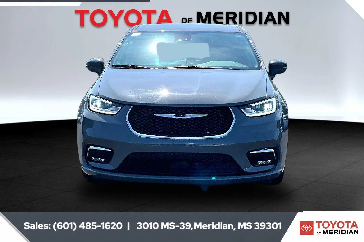 Used 2022 Ceramic Gray Clearcoat Chrysler Hybrid Touring L image 3