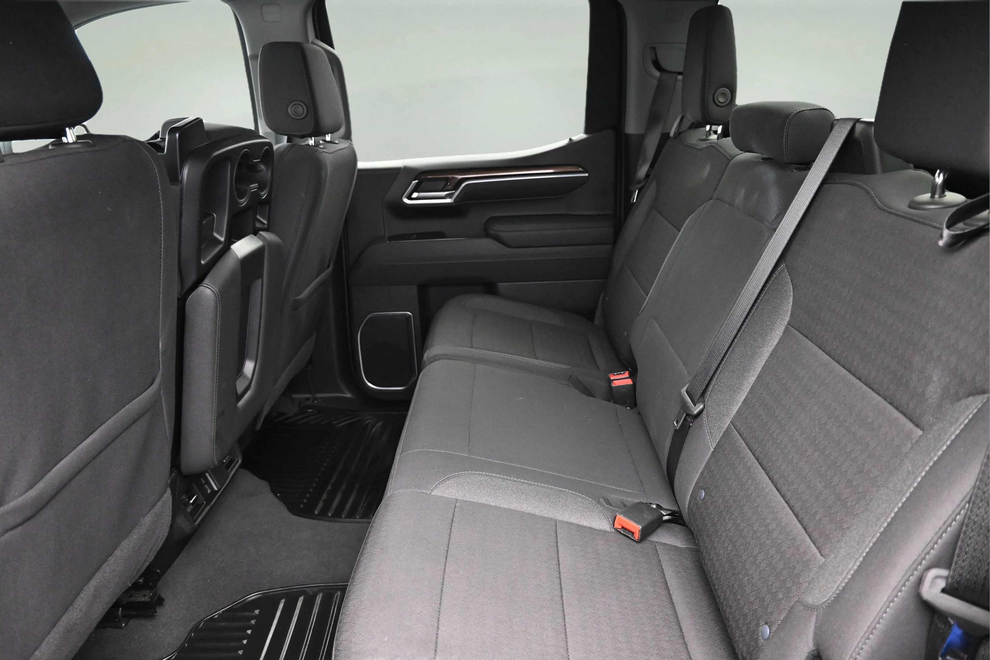 Used 2026 Sterling Gray Metallic Chevrolet LT image 23