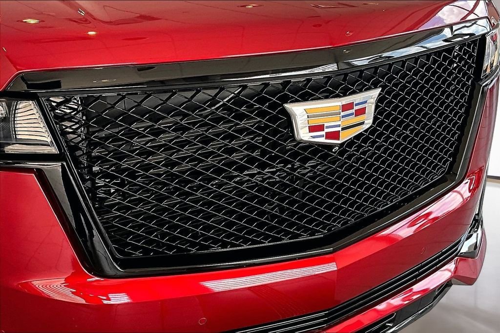 Used 2024 Red Cadillac Sport Platinum image 31