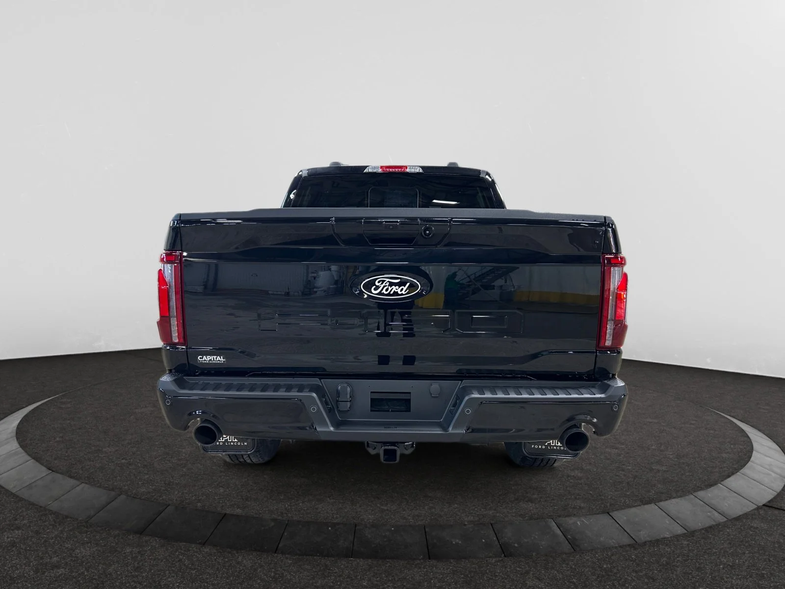 New 2026 Agate Black Metallic Ford Lariat image 4