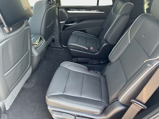 2026 Cadillac Escalade Sport - Photo 18