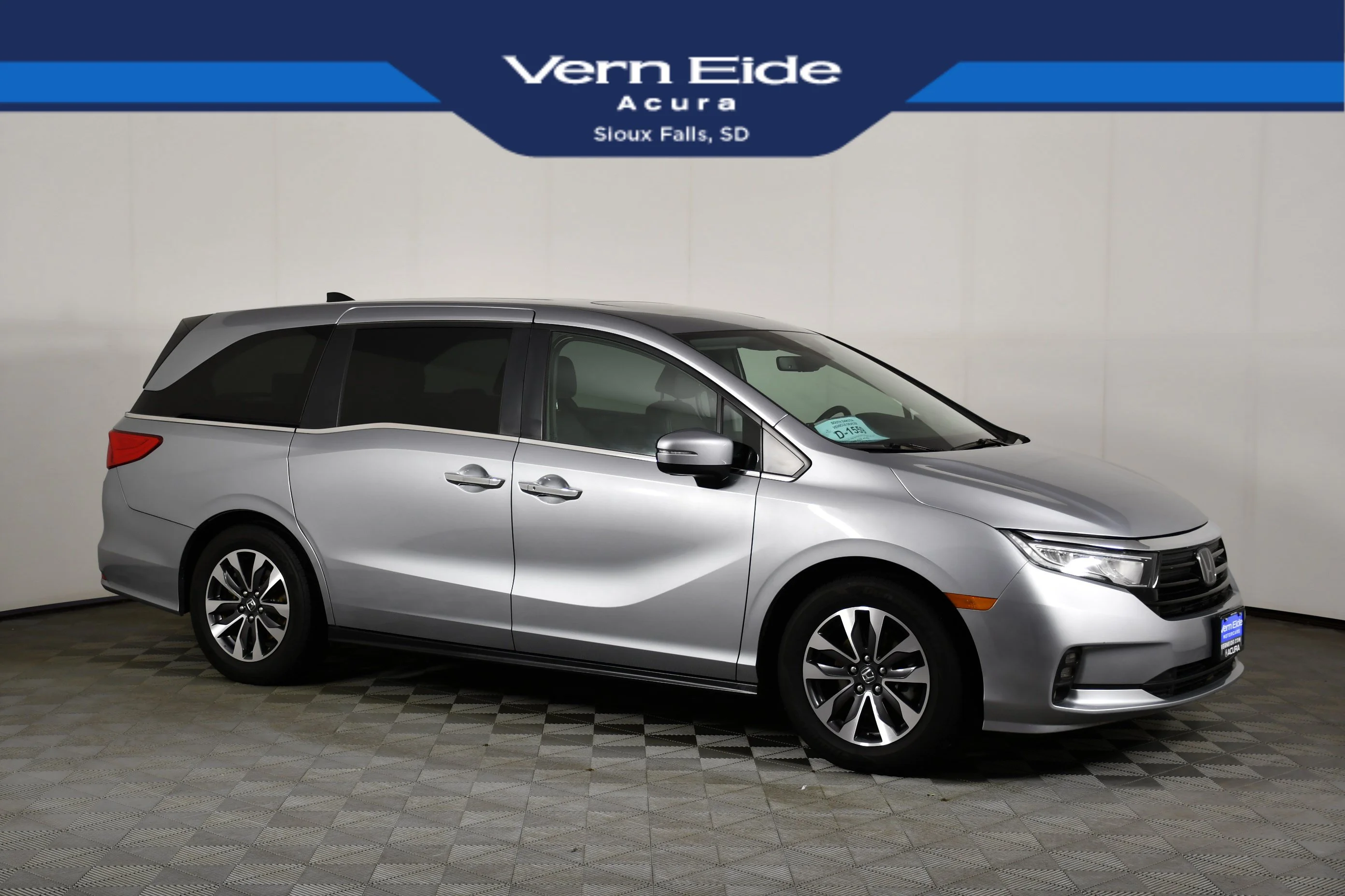 Used 2022 Lunar Silver Metallic Honda EX-L image 1
